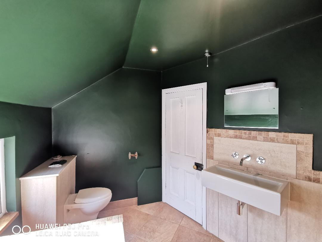 Walls, ceiling and woodwork painted